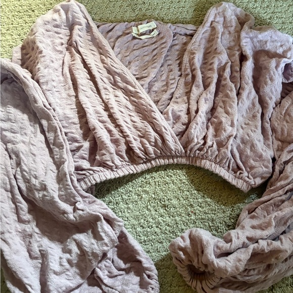 Urban Outfitters Purple Puff Sleeve Crop Blouse - Picture 2 of 3